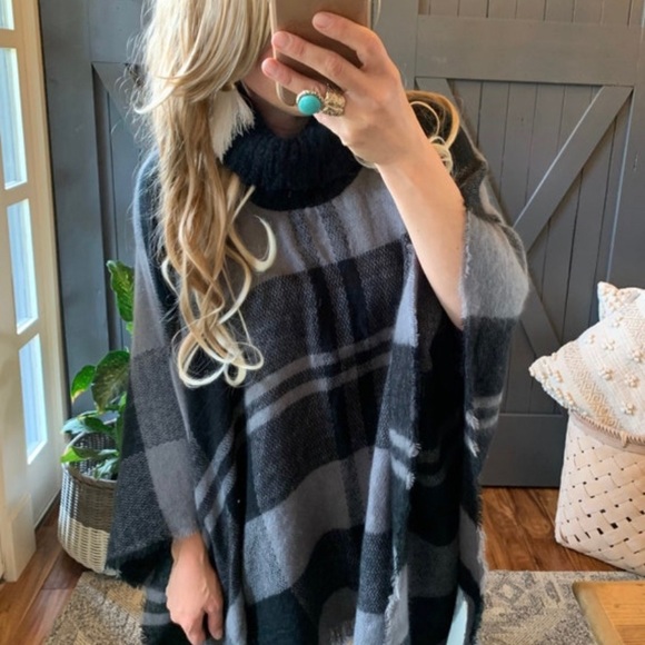 New Buffalo Plaid Poncho Blanket Turtleneck Pullover Sweater - Picture 6 of 8